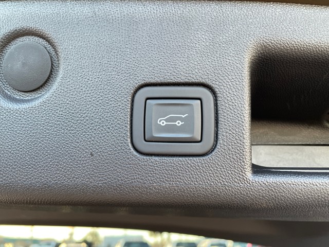 used 2023 Chevrolet Equinox car, priced at $25,995