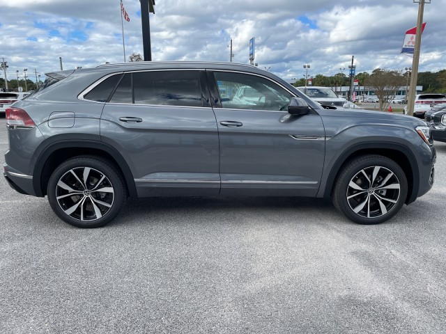 new 2025 Volkswagen Atlas Cross Sport car, priced at $52,599