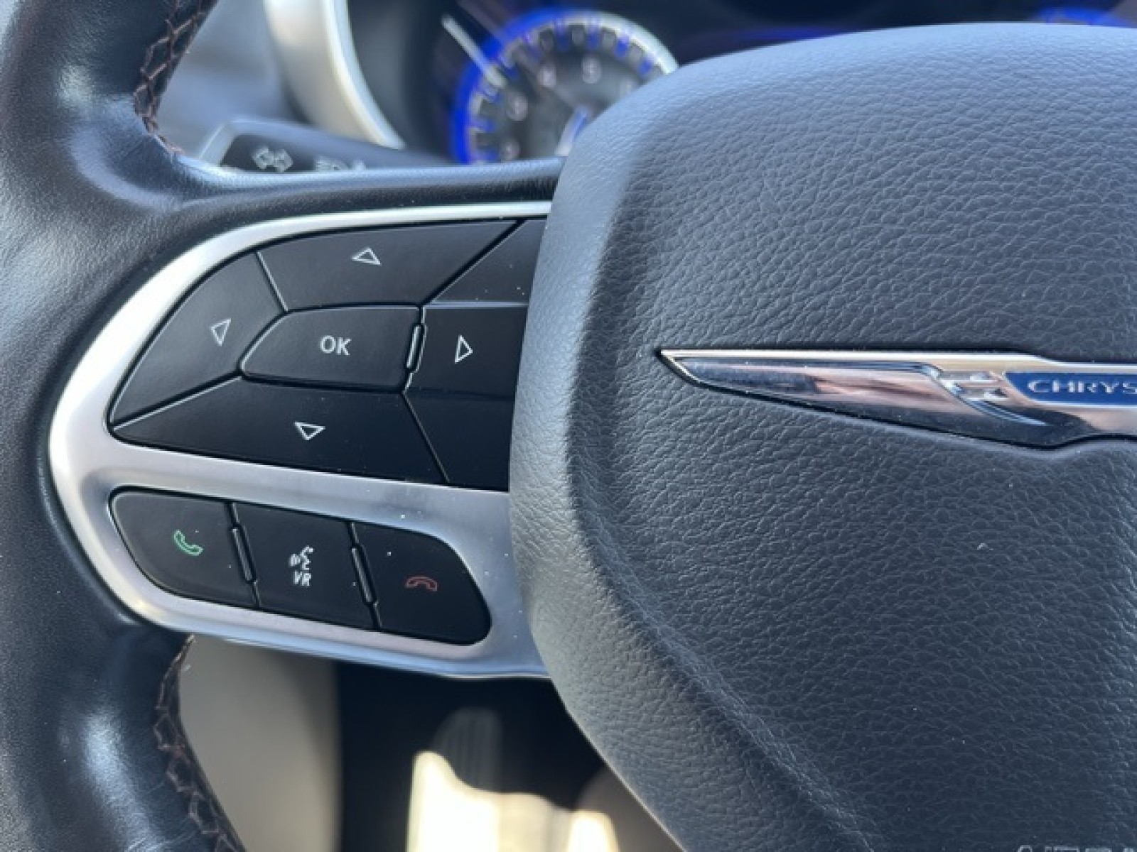used 2020 Chrysler Pacifica car, priced at $21,043