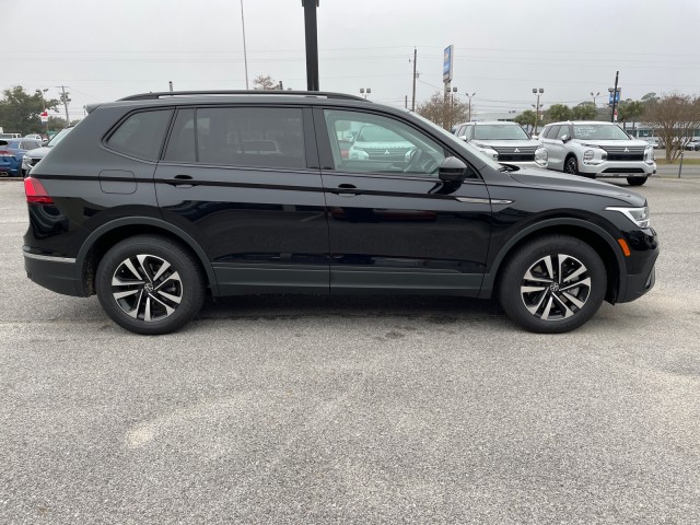 new 2024 Volkswagen Tiguan car, priced at $27,915