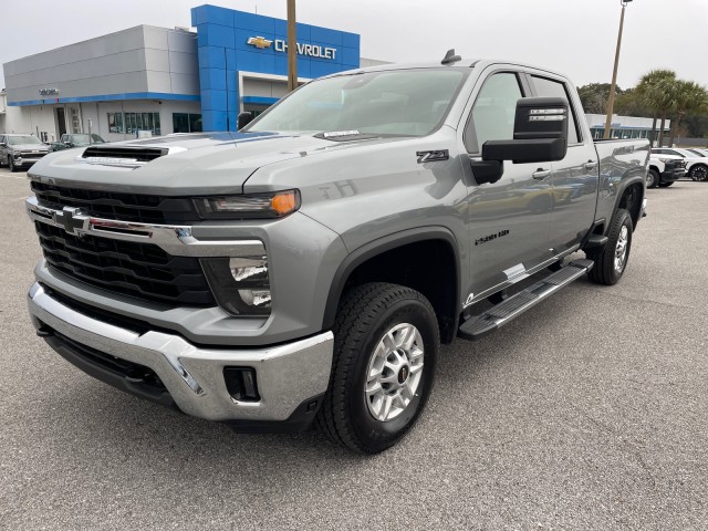 used 2024 Chevrolet Silverado 2500HD car, priced at $61,995