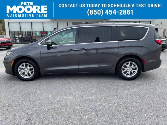 used 2023 Chrysler Pacifica car, priced at $25,995