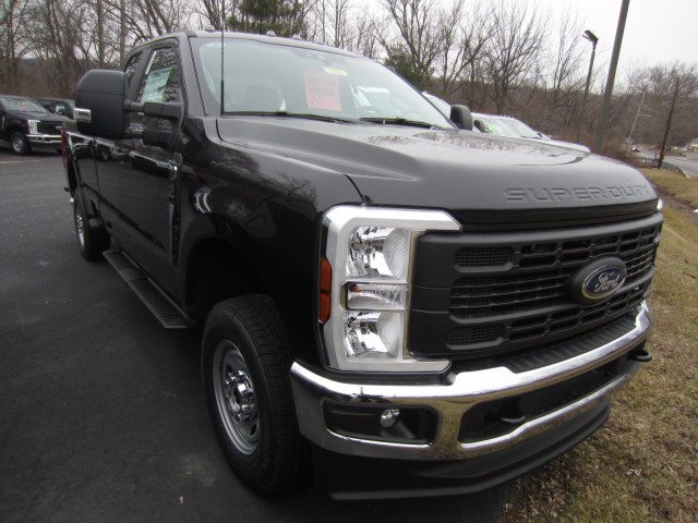 new 2025 Ford F-250 car, priced at $52,929