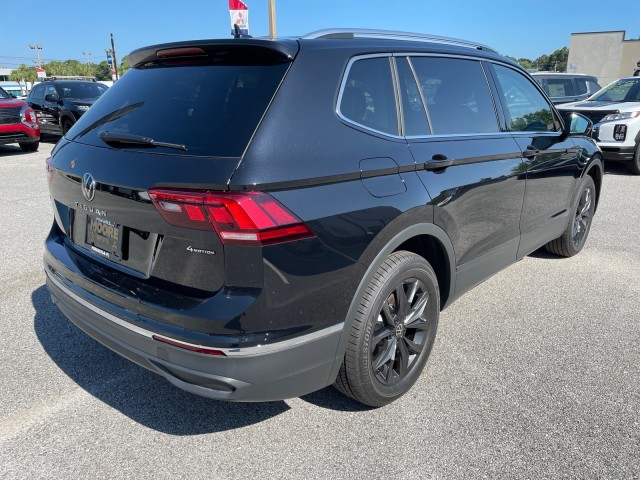 new 2024 Volkswagen Tiguan car, priced at $32,299