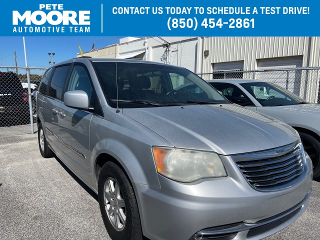 used 2011 Chrysler Town & Country car