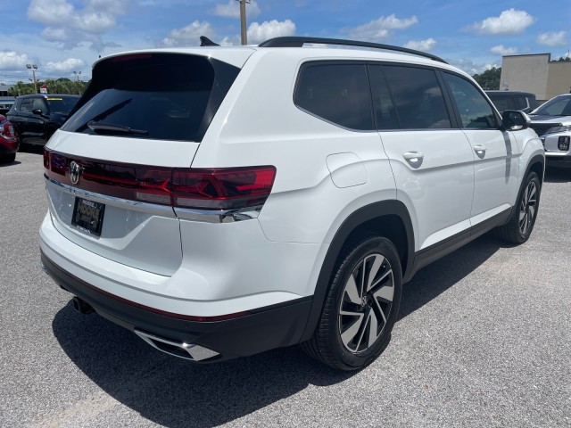 new 2024 Volkswagen Atlas car, priced at $41,699