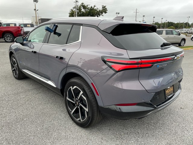 new 2024 Chevrolet Equinox EV car, priced at $43,295