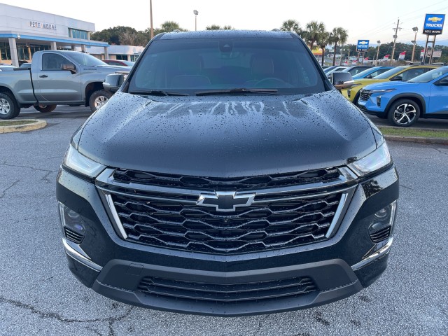 used 2023 Chevrolet Traverse car, priced at $40,995