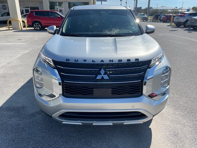 used 2022 Mitsubishi Outlander car, priced at $27,995