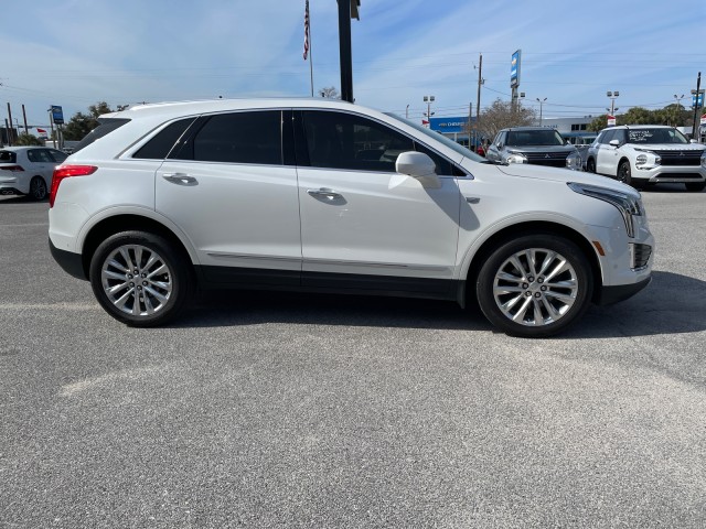 used 2018 Cadillac XT5 car, priced at $23,995