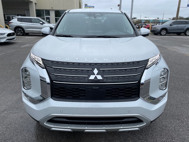 new 2024 Mitsubishi Outlander car, priced at $34,585