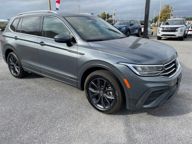 used 2022 Volkswagen Tiguan car, priced at $25,995