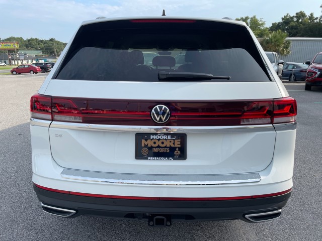 new 2024 Volkswagen Atlas car, priced at $40,999