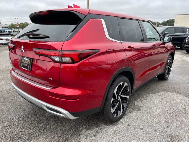 new 2024 Mitsubishi Outlander car, priced at $34,585