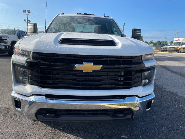 new 2024 Chevrolet Silverado 3500HD CC car, priced at $54,503