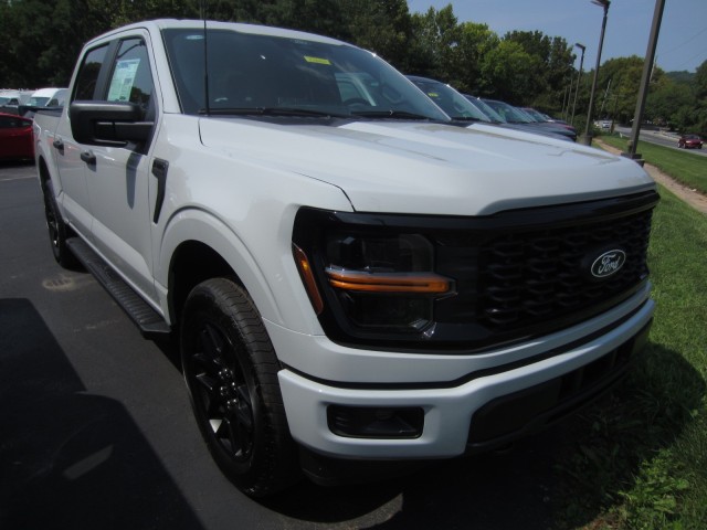 new 2024 Ford F-150 car, priced at $51,995