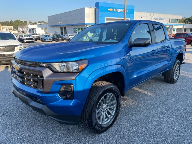 new 2024 Chevrolet Colorado car, priced at $37,375