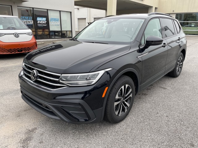 new 2024 Volkswagen Tiguan car, priced at $27,915