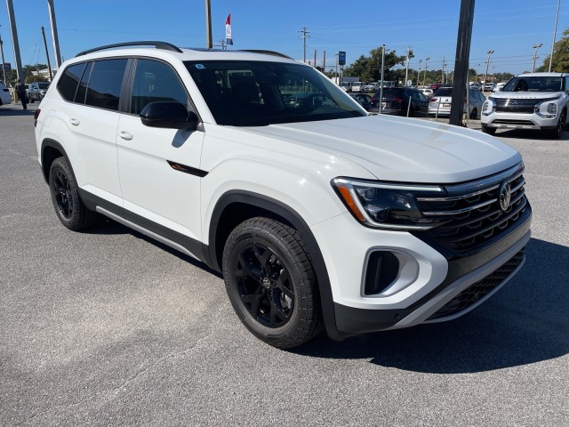 new 2024 Volkswagen Atlas car, priced at $45,599