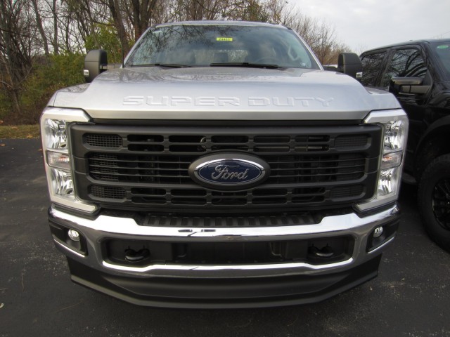 new 2024 Ford F-350 car, priced at $57,275