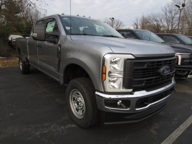 new 2024 Ford F-350 car, priced at $57,275