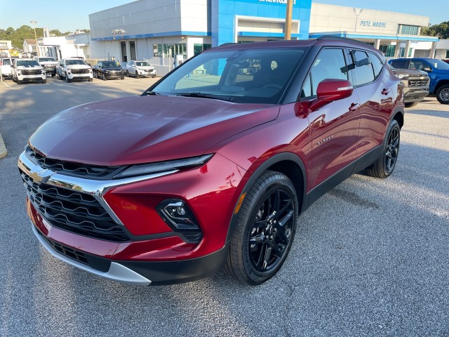 new 2025 Chevrolet Blazer car, priced at $46,820