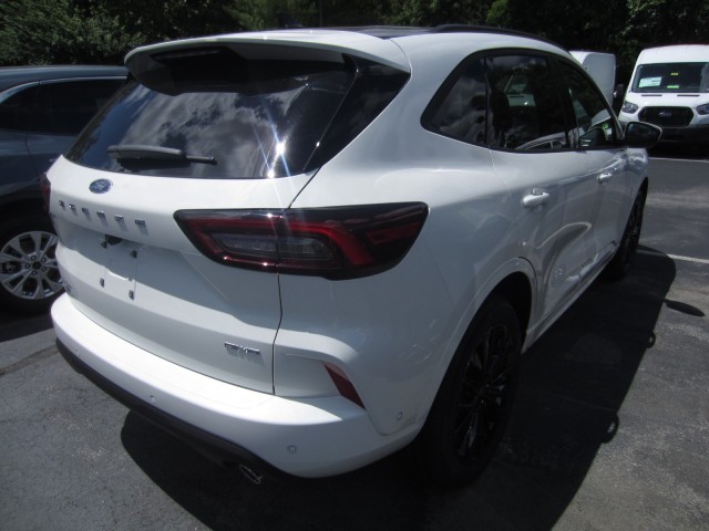 new 2024 Ford Escape car, priced at $42,899