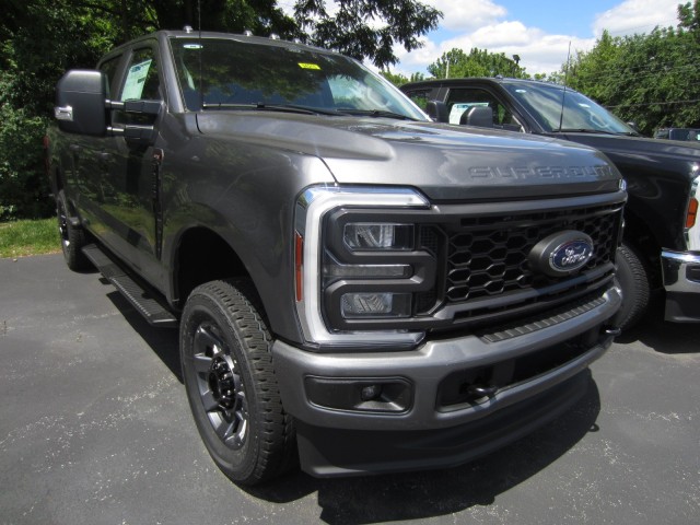 new 2024 Ford F-250 car, priced at $59,959