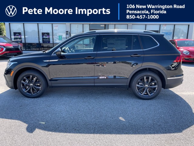 new 2024 Volkswagen Tiguan car, priced at $32,299