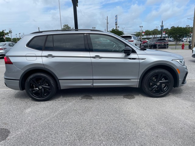 new 2024 Volkswagen Tiguan car, priced at $38,316