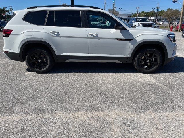 new 2025 Volkswagen Atlas car, priced at $46,599