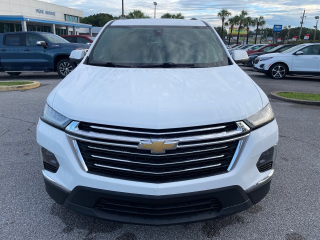 used 2023 Chevrolet Traverse car, priced at $35,995