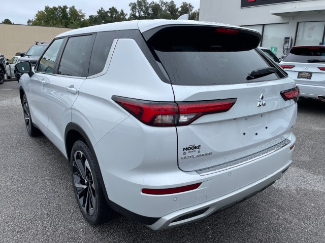 new 2024 Mitsubishi Outlander car, priced at $34,585