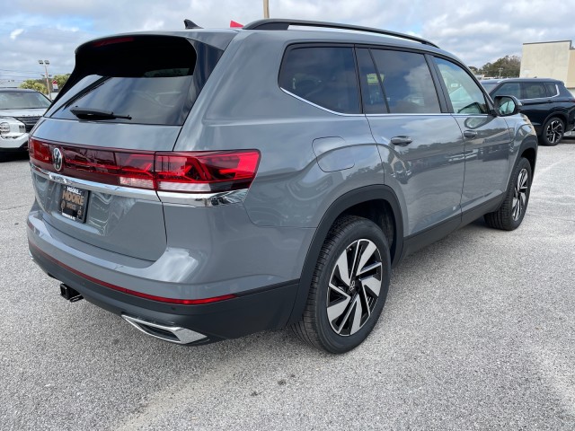 new 2025 Volkswagen Atlas car, priced at $42,736