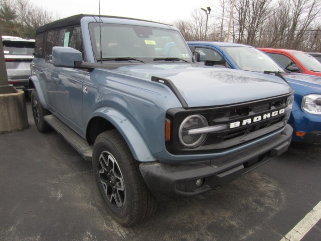 new 2024 Ford Bronco car, priced at $51,225