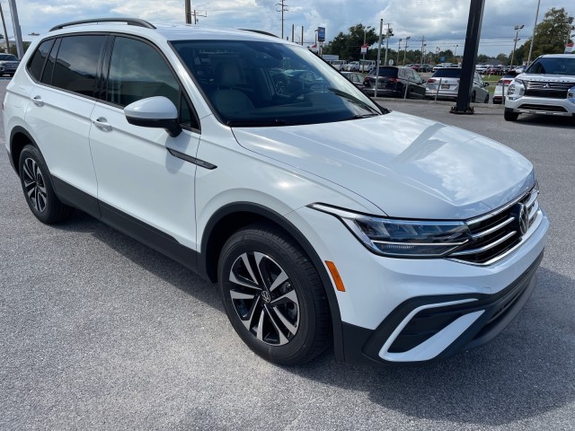 new 2024 Volkswagen Tiguan car, priced at $28,016