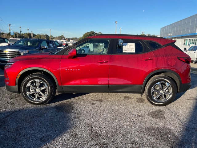 new 2025 Chevrolet Blazer car, priced at $38,515