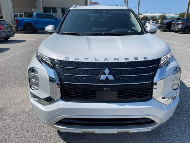 new 2024 Mitsubishi Outlander car, priced at $40,335