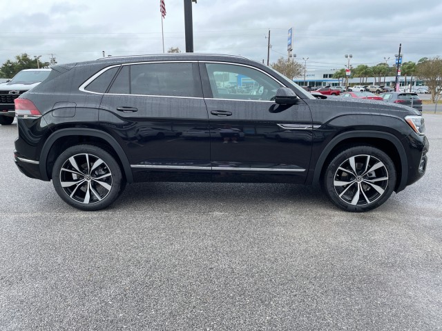 new 2025 Volkswagen Atlas Cross Sport car, priced at $52,399