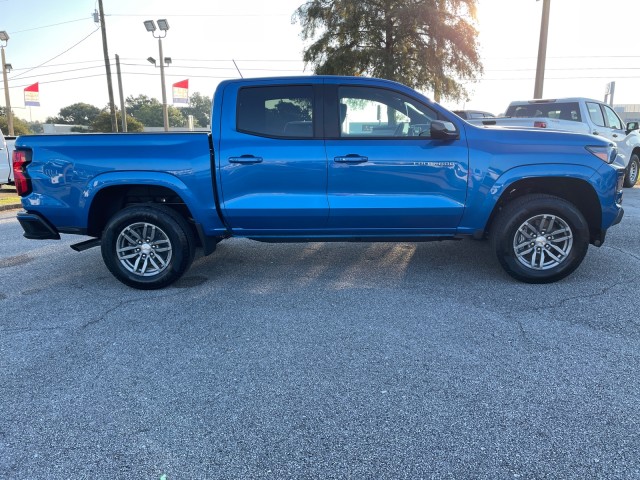 new 2024 Chevrolet Colorado car, priced at $37,375