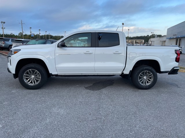 new 2024 Chevrolet Colorado car, priced at $35,065