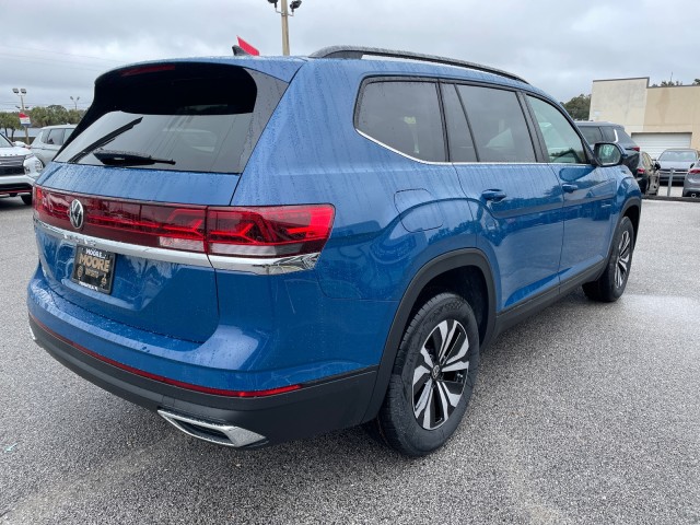 new 2025 Volkswagen Atlas car, priced at $38,186