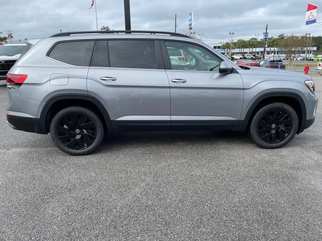 new 2025 Volkswagen Atlas car, priced at $44,699