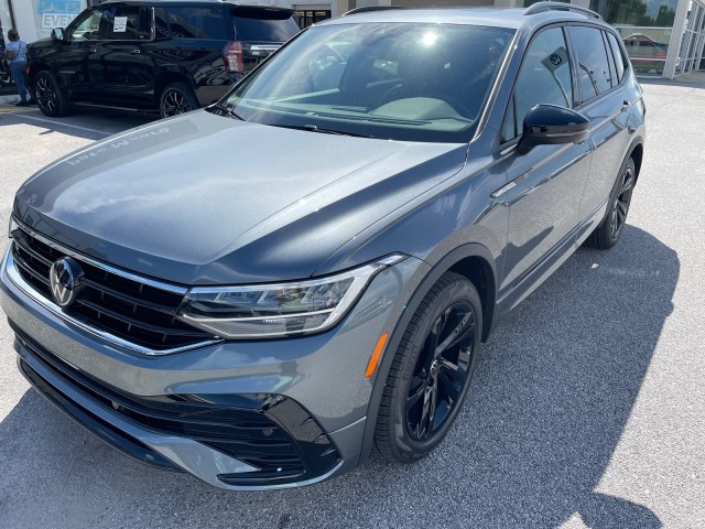 new 2024 Volkswagen Tiguan car, priced at $33,766