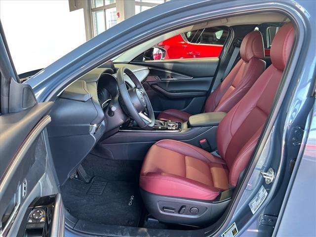 new 2025 Mazda CX-30 car