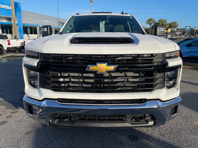 new 2025 Chevrolet Silverado 3500HD CC car, priced at $65,573