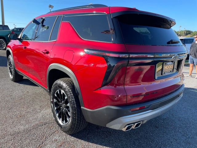 new 2025 Chevrolet Traverse car, priced at $50,515