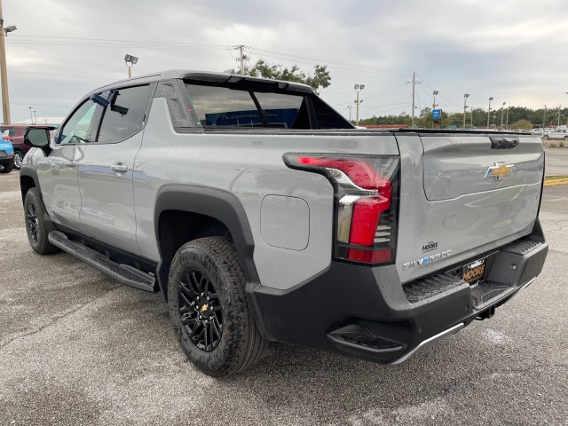 new 2025 Chevrolet Silverado EV car, priced at $77,675