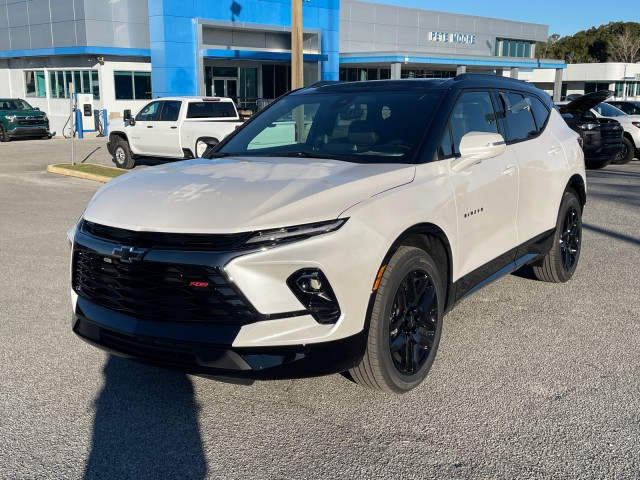 new 2025 Chevrolet Blazer car, priced at $51,635