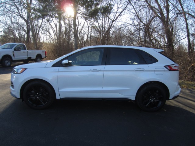 used 2022 Ford Edge car, priced at $29,998